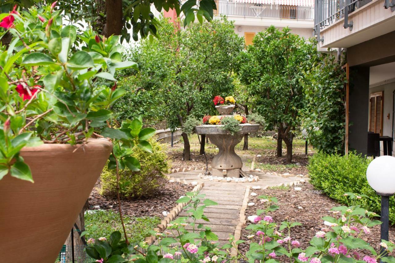 Villa Franca Mini Appartamenti Bisceglie Luaran gambar